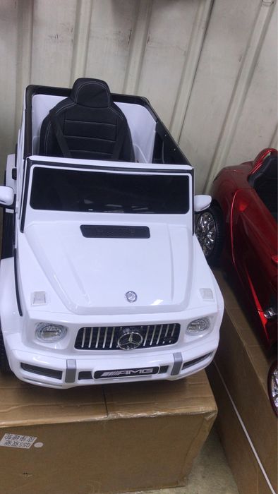 Дестке игрушки элетромобили