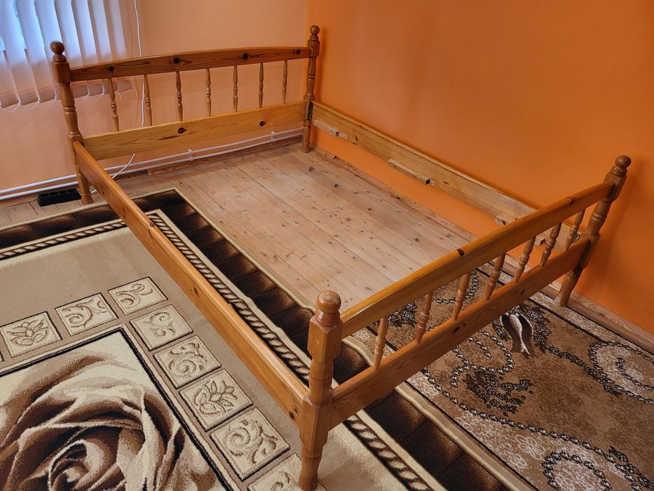 Продавам Спалня, Легло, Чамова рамка за матрак  144/190