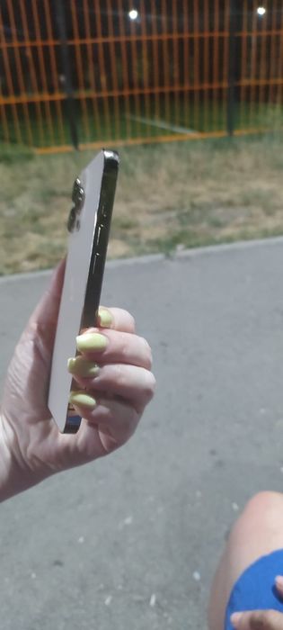 Айфон 13 про продам