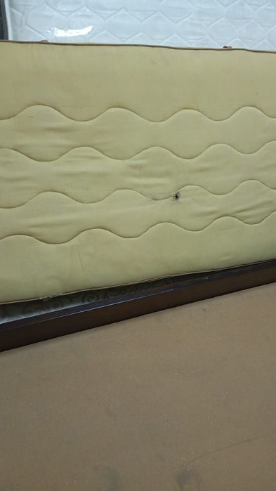 Кровать с матрасом 188*88