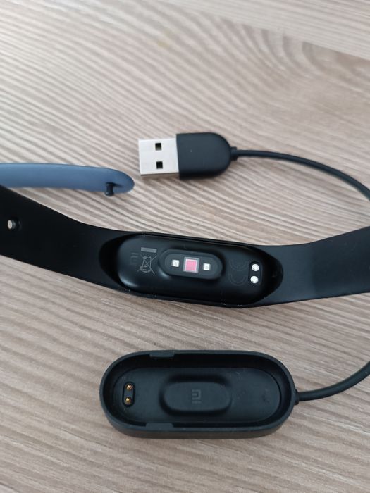 Bratara fitness Xiaomi Mi Band 4