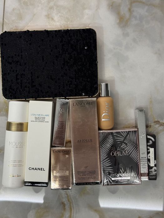 Разпродажба на маркови чисто нови грим продукти и грижа за кожата