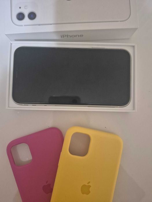 Apple iPhone 11 бял цвят