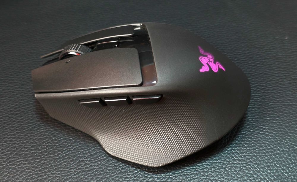 Razer Basilisk Mobile- gamer and laptop RGB mouse