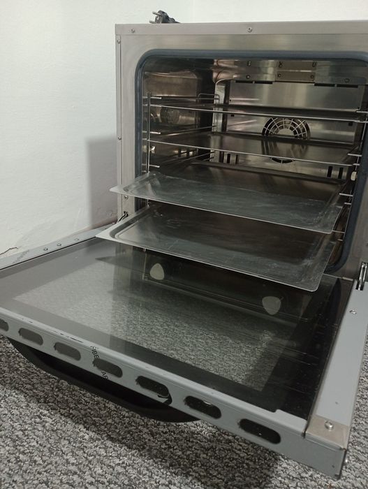 Cuptor cu convectie electric NOU