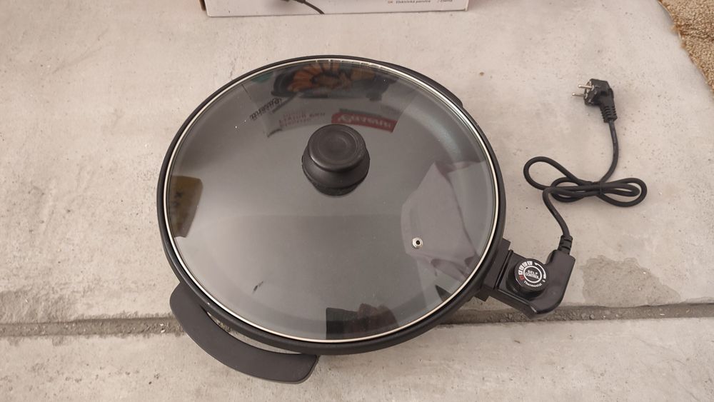 Tigaie electrica 1500W