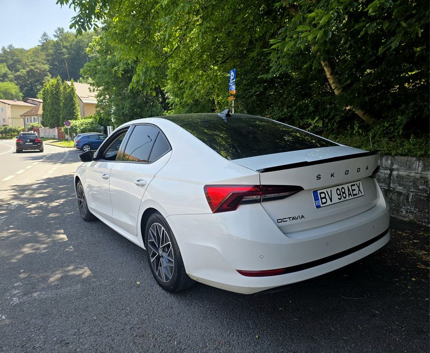 SKODA Octavia 2021 — imagine 4