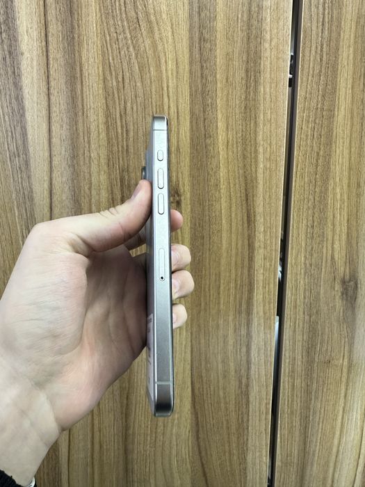 Iphone 15 pro max natural 256 gb 84 %