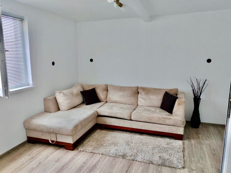 Продава се Къща в София, Младост 3 - 159 кв.м за 434 €/кв.м - Снимка #2