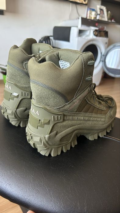 Зимни обувки тип  Кубинки 43