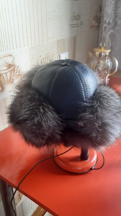 Продам зимнюю шапку