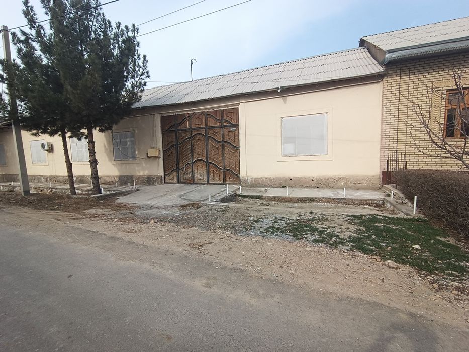 Bunyodkor ko'chasida 10 sotixli Xovli sotiladi