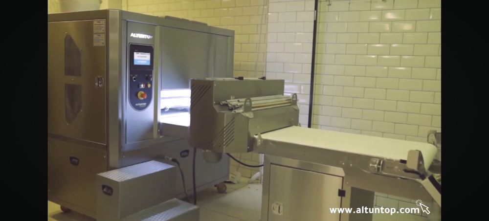 Xamir yoyish apparat. Baklava uskuna. Testoraskatka. Narxni kelishamiz