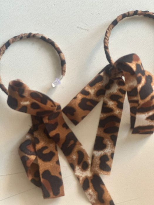 Продам серёжки  новые