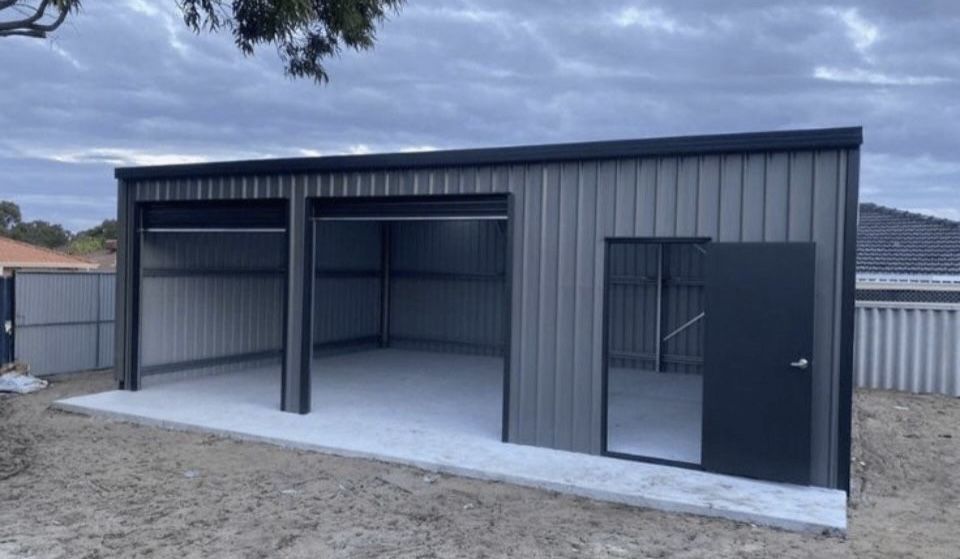 Garaje auto pe structura metalica