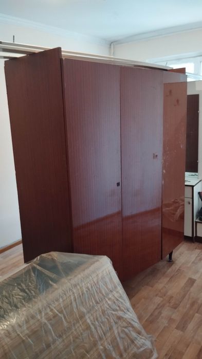 Шкаф на ножках бесплатно