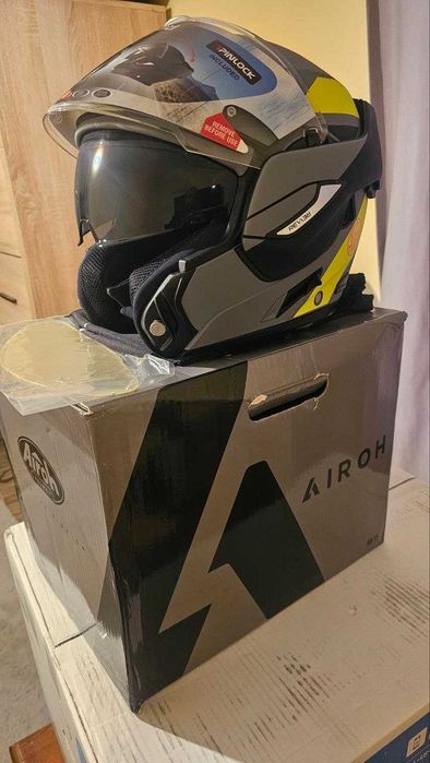 Нова каска Airoh Rev19 Size L Yellow Anthracite Modular