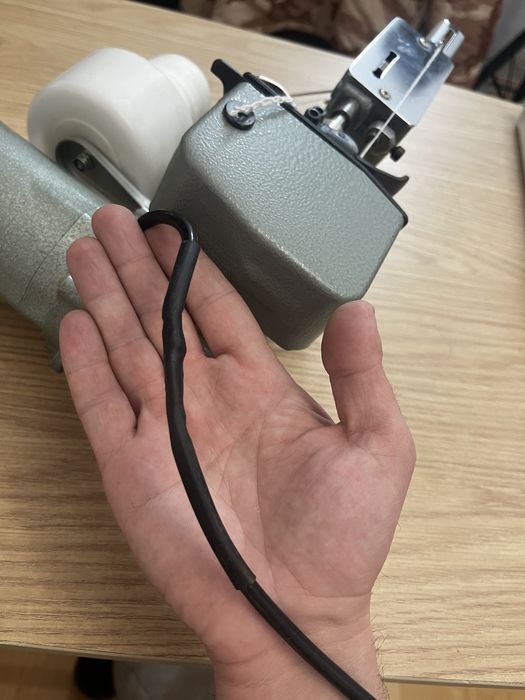 Masina de cusut saci