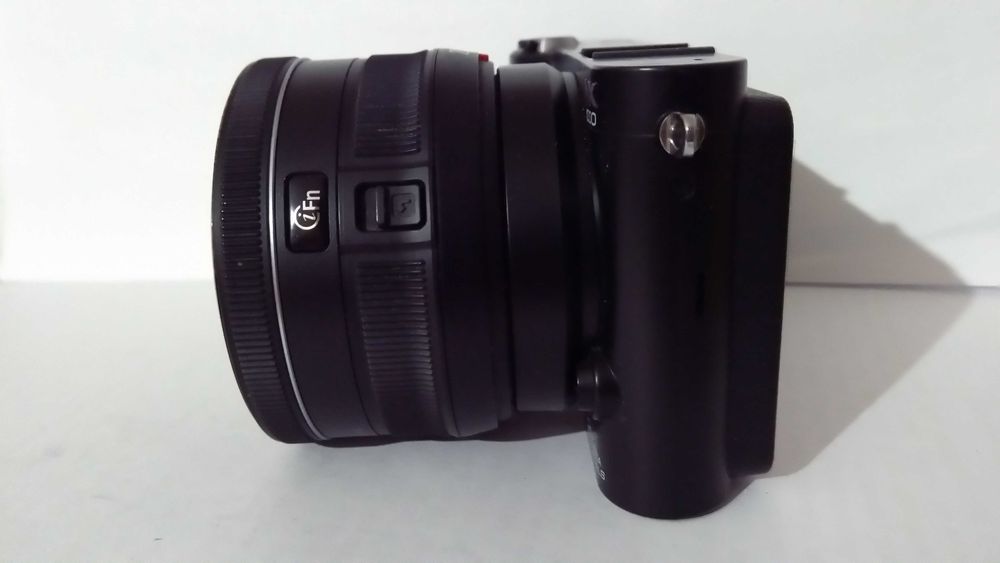 Фотоаппарат Samsung NX1000