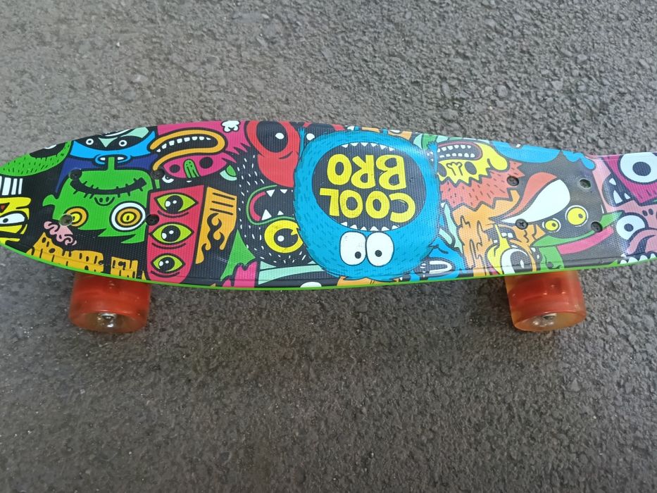 Продам скейт Б/У.за 10.000