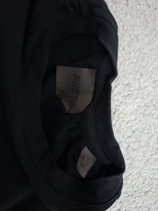 Тениски Guess и Tomi