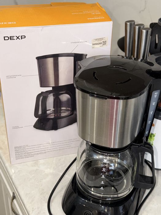 Абсолютно новая кофеварка