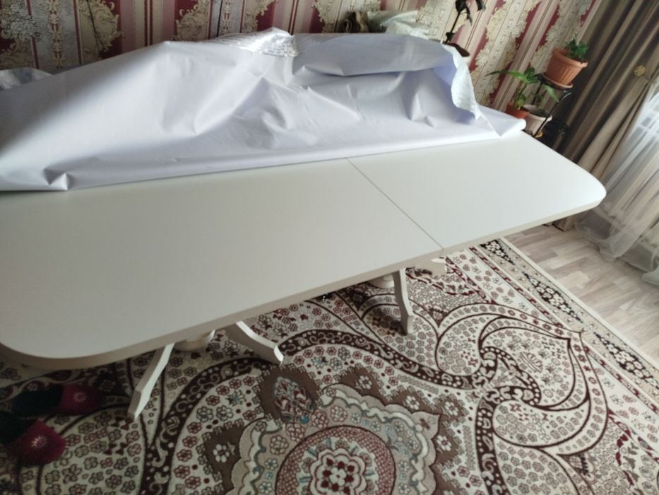 Продам стол срочно