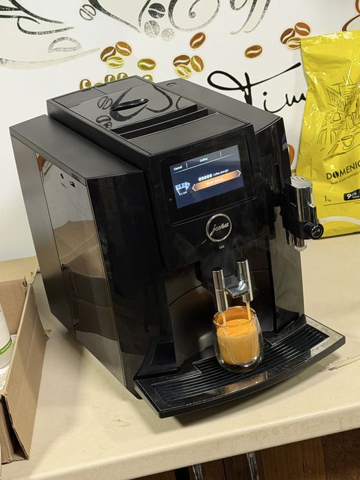 Кафемашина кафе автомат JURA S8 PIANO BLACK с гаранция