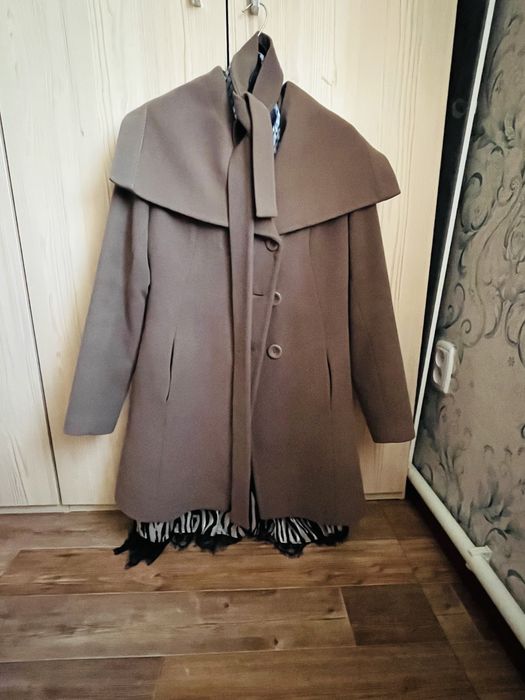 Продам пальто женское