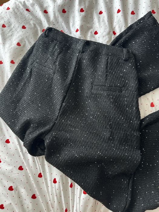 Pantaloni classy cu paiete/ sclipici noi