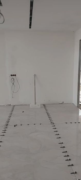 Кафельщик, укладка плитки