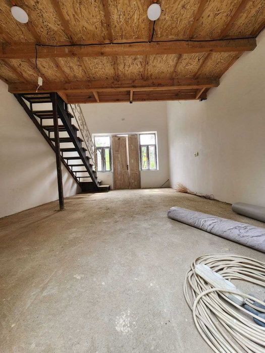 Янгибозор 5 соток земли с 2 студия-домами