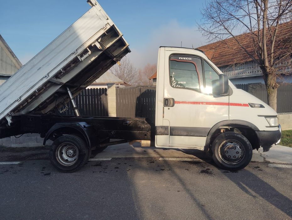 De vânzare Iveco daily  basculabil