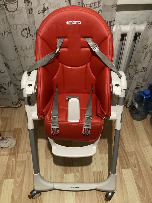 Продам стул для кормления Peg Perego