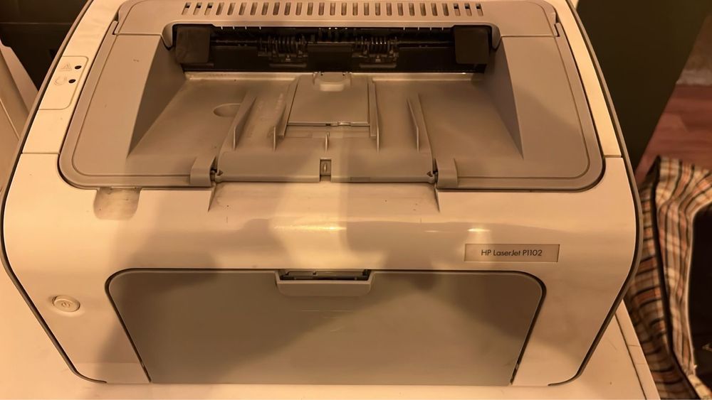 Приниер HP LaserJet P1102