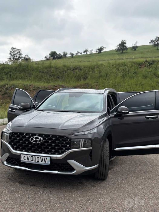 Продаётся Hyundai Santa Fe 3.5, 2021 года выпуска.