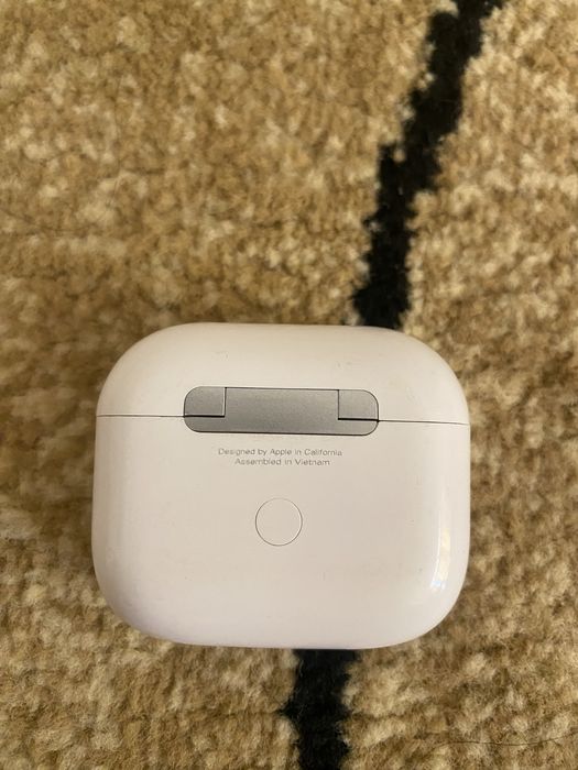 Обменяю Airpods 3