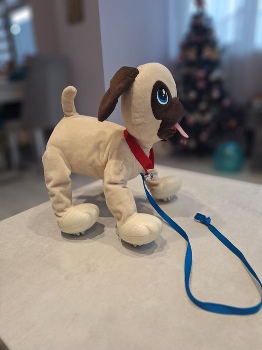 Плюшено куче за разходка