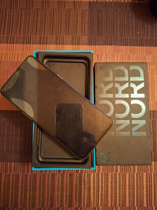 Продам one plus норд 2