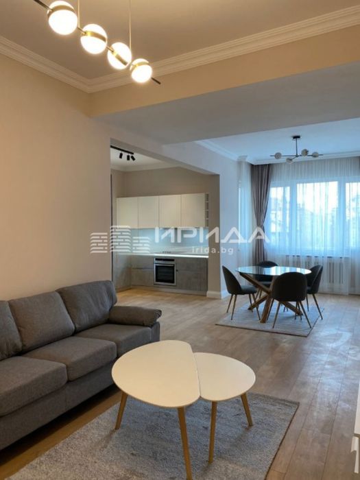 Продава се Тристаен апартамент в София, Докторски паметник - 124 кв.м за 2123 €/кв.м - Снимка #3