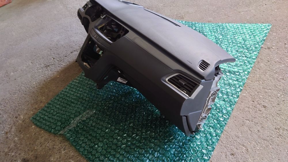 Plansa bord peugeot 508