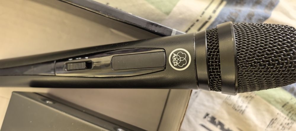 Безжичен микрофон AKG SR 40 FLEXX