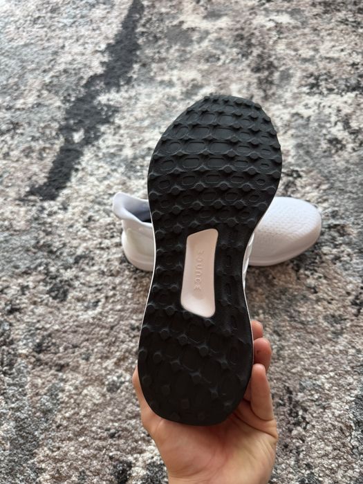 Vand adidasi adidas noi