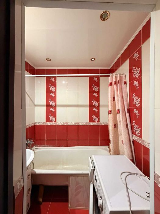 продам 2 комнатную квартиру