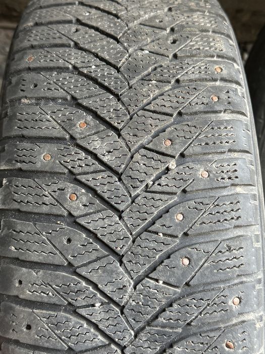 Продам зимние шины