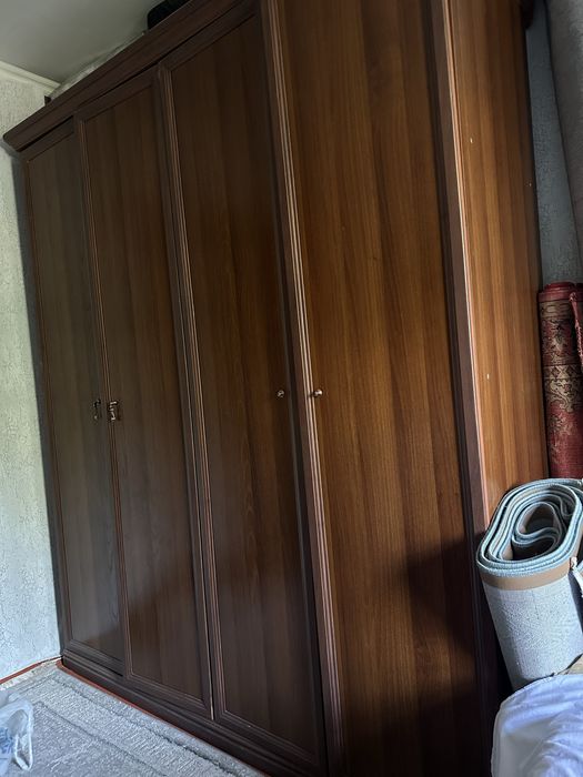 Шифоньер 4 дверный, дерево