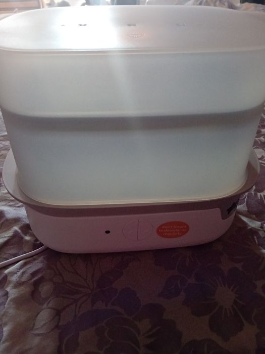Sterilizator Tommee Tippee