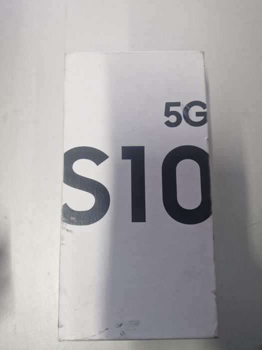 Продам Самсунг S10.5G.