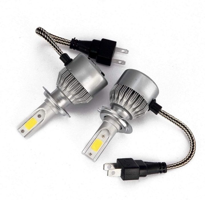 LED крушки светлини за коли камиони мотори. Н4 ! Крушка ЛЕД крушки