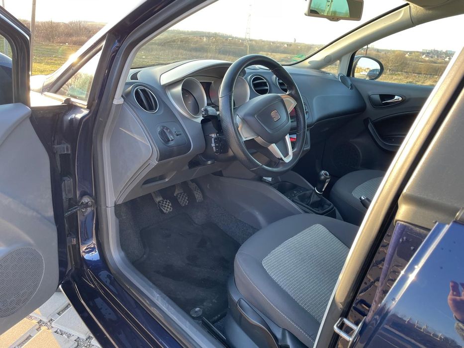 SEAT Ibiza 2009 -4 usi-incalzire scaune-Bluetooth Touch-180.000 km